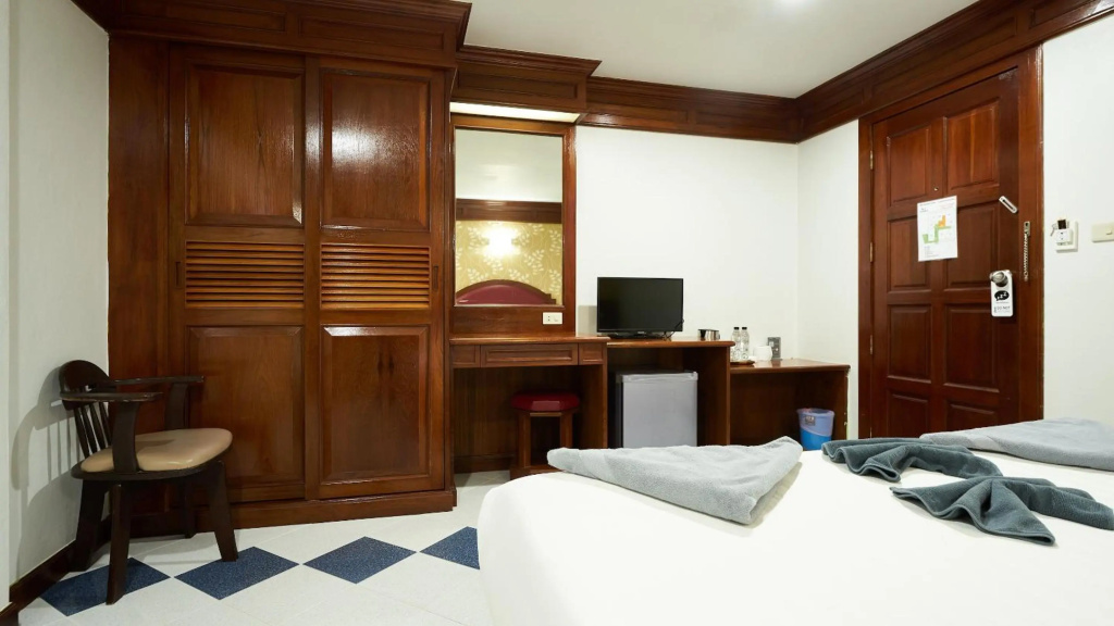 Hotel photo 12