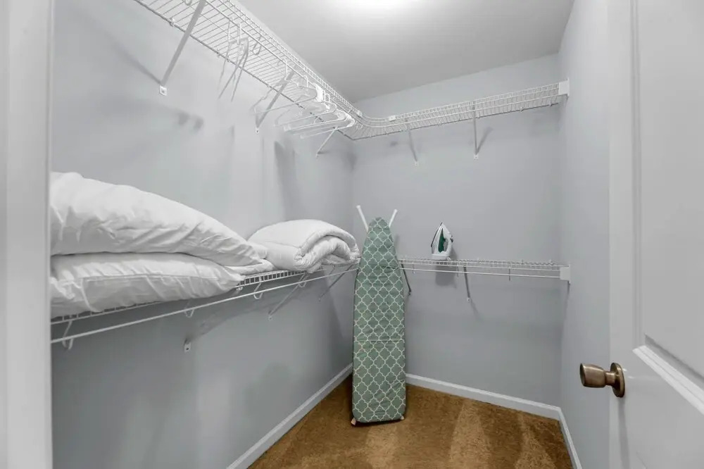 5006 Beale Ave Orange Door — фото 3