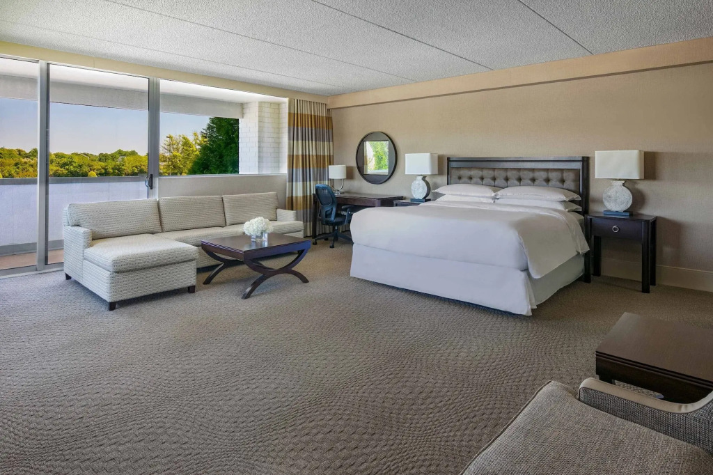 Sheraton Greensboro at Four Seasons — фото 5