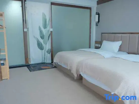 Standard Double room with garden view (twin beds)