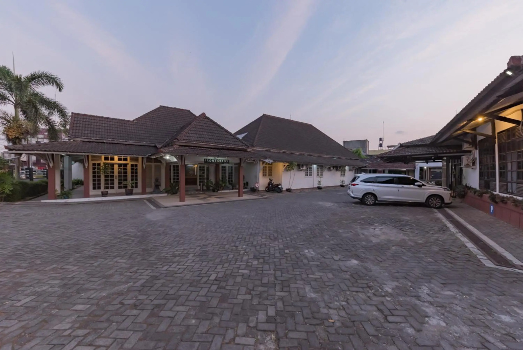 Crown Hotel Tasikmalaya - Général