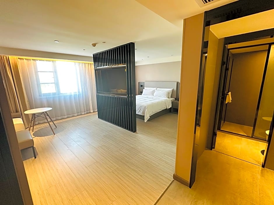 HanTing Hotel (Puyang Wanda Plaza Shuixiu Street) in Puyang