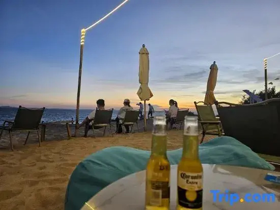 Beach & Waterfront