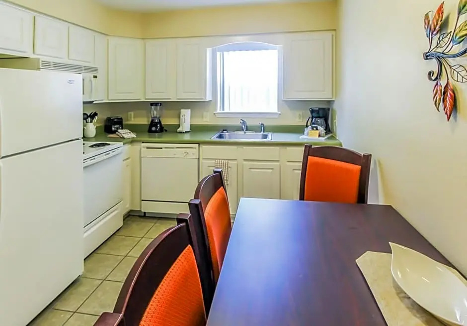 Surreys Grand Crowne Resort - Chambres
