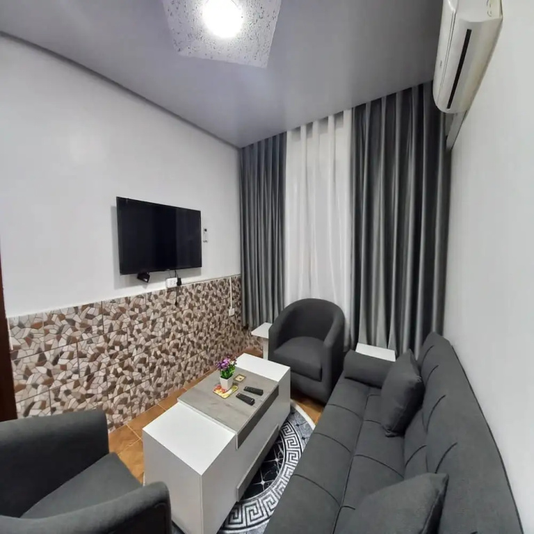 Al-Nujoom Hotel Suites — 2