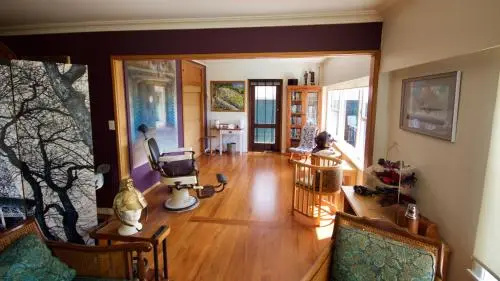 Driftwood House B B
