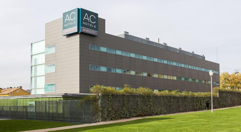Ac Hotel Zizur Mayor By Marriott