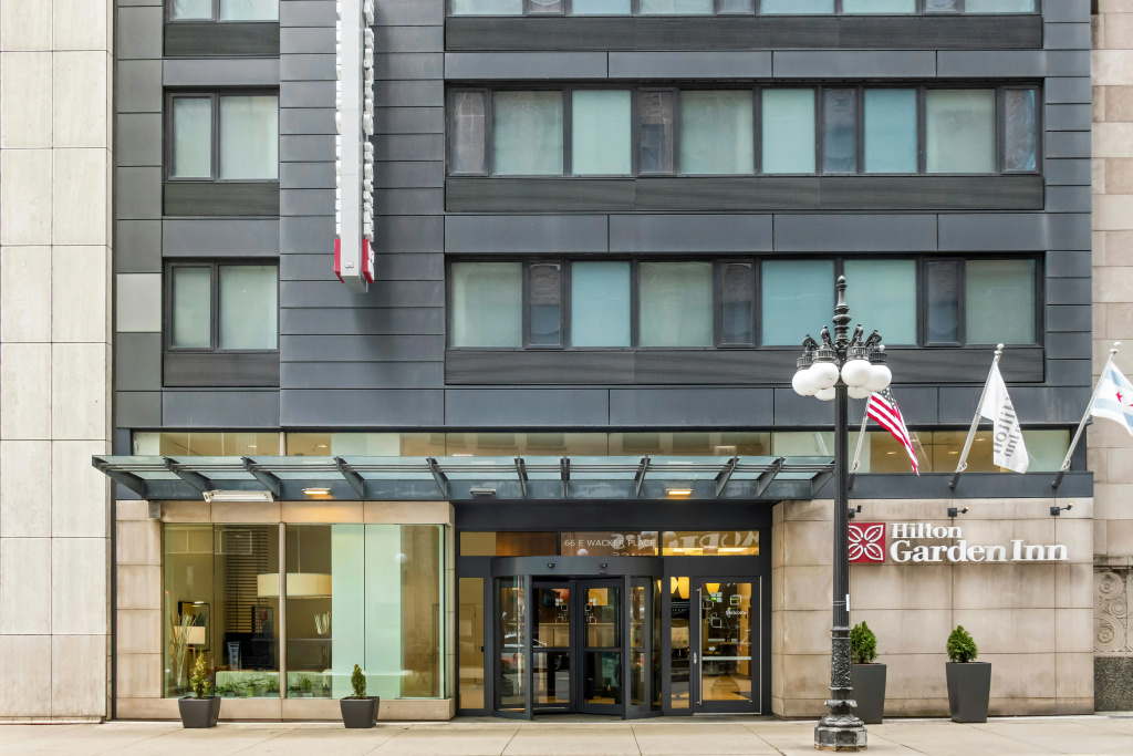 Hilton Garden Inn Chicago Downtown Riverwalk