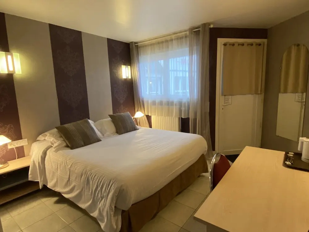 Contact Hôtel - Hôtel les Bleuets & SPA - Chambres