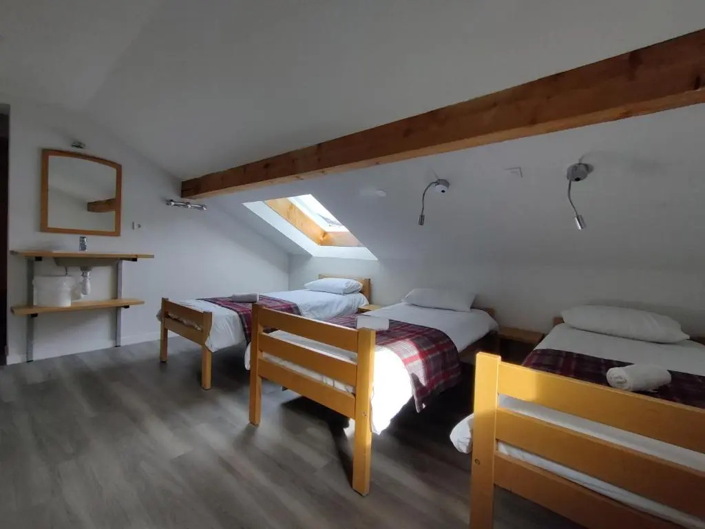 Standard Triple room with mountain view