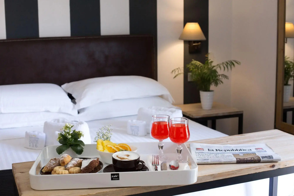 Hotel photo 12