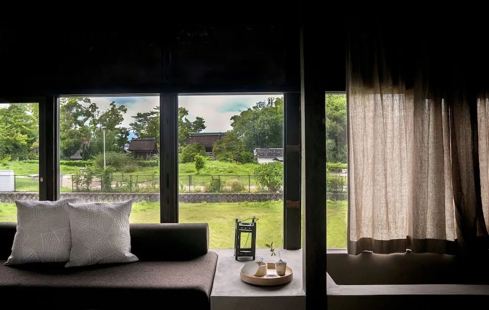 Balcony & Terrace