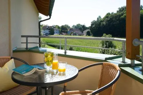 Balcony & Terrace