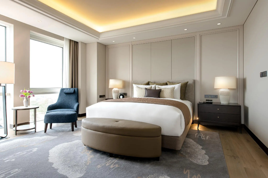 Deluxe Double Suite (full double bed)
