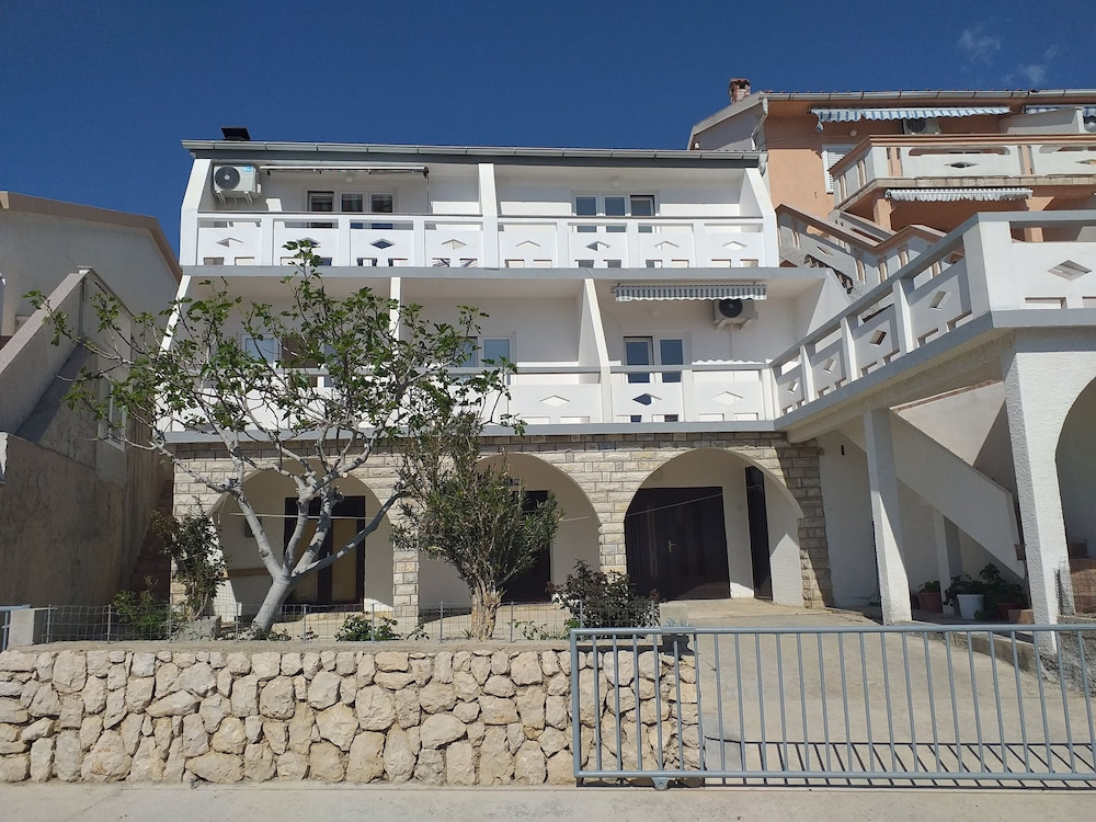Apartment Moonstone