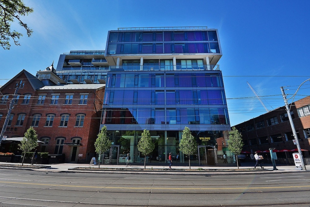 Pelicanstay in Toronto Fashion District