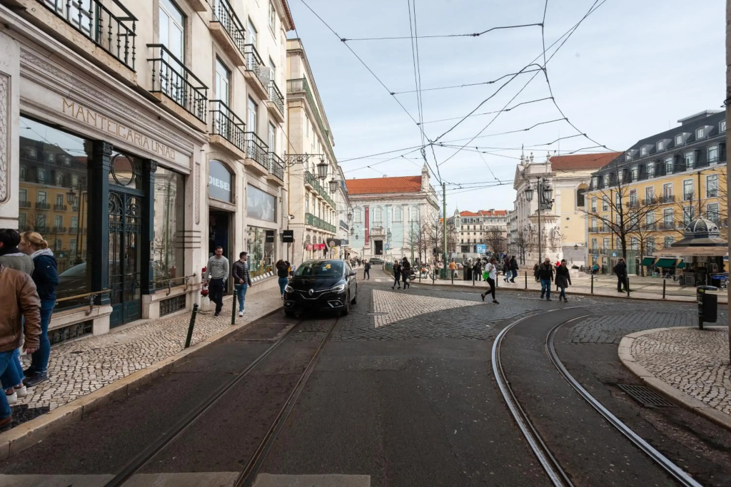 FLH Chic Chiado Exotic Spacious Residence