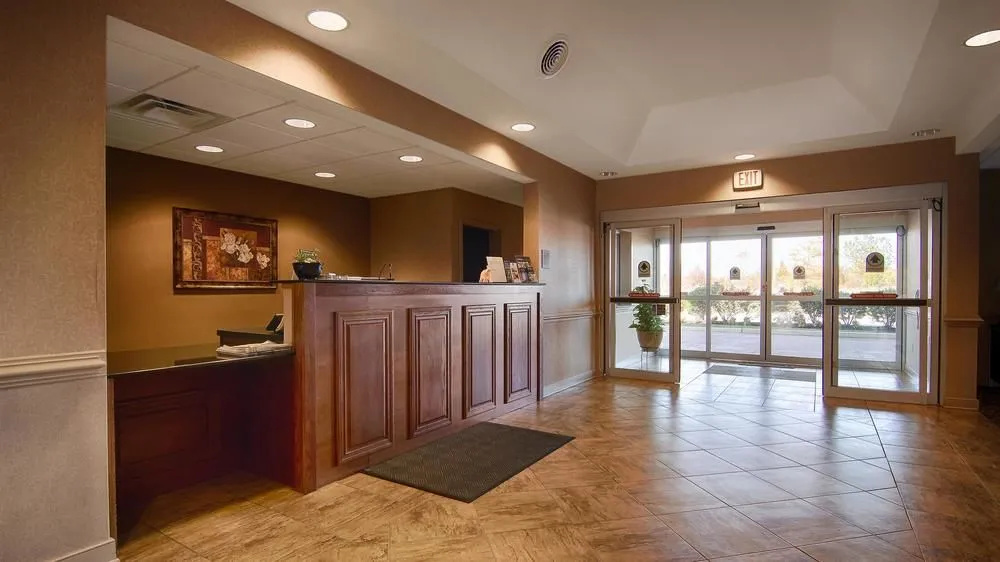 Lobby & Reception