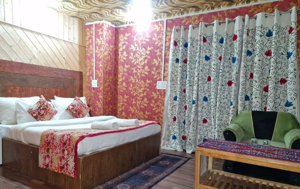 Royal room