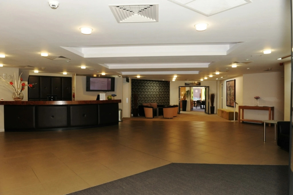 Stirling Court Hotel - Général