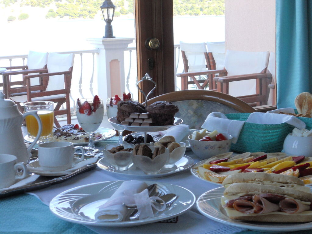 Miramare Hotel 2 *