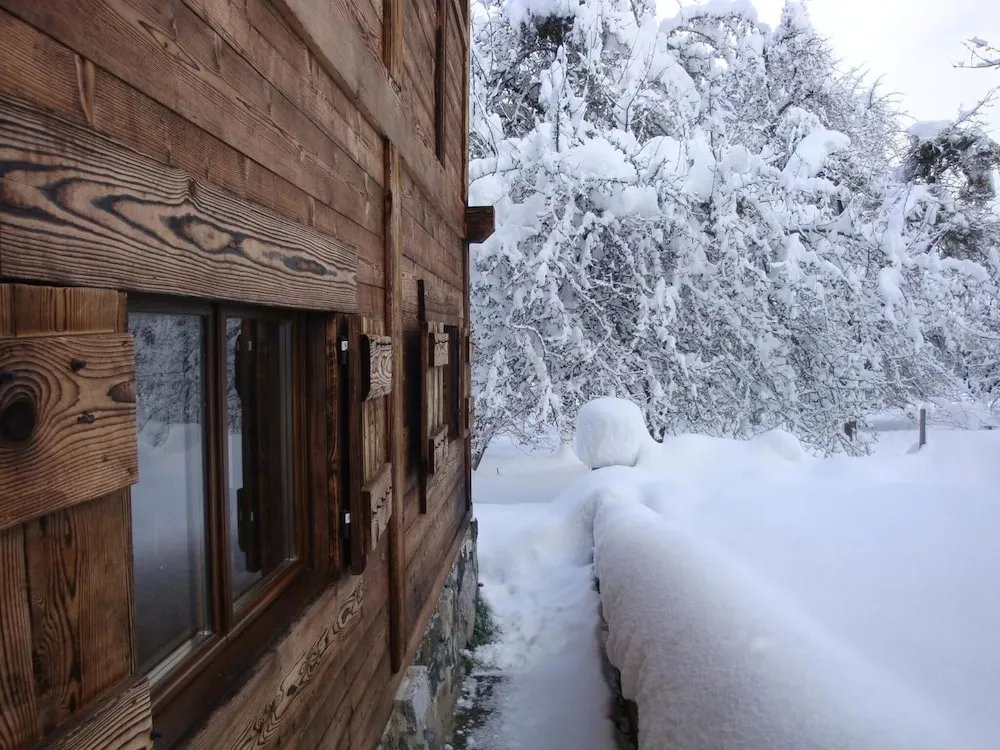 Chambres D'hotes Chalet De La Source