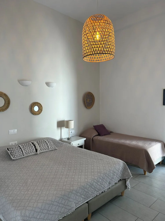 Standard Triple room with balcony