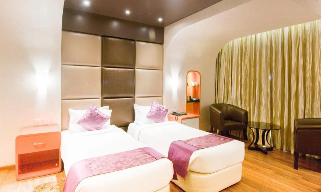 Hotel photo 12
