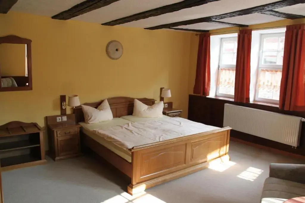 Standard Double room (full double bed)