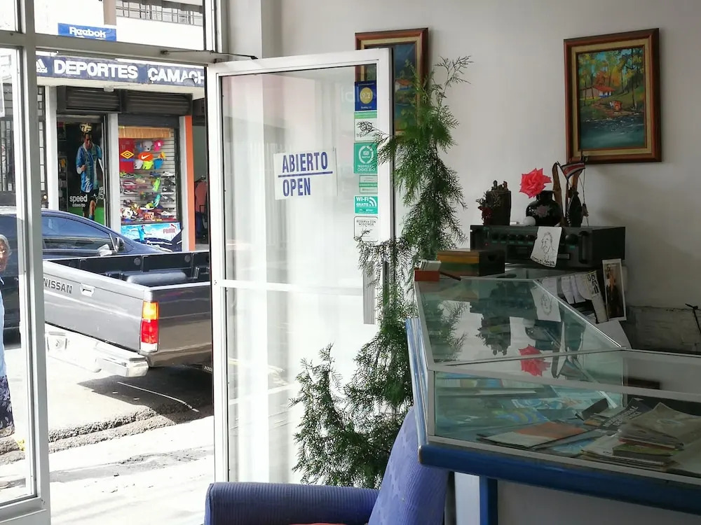 Hotel Hojarascas - фото 1