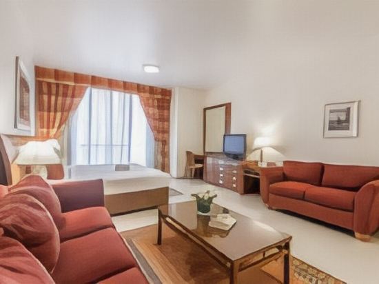 Golden Sands Hotel Apartments