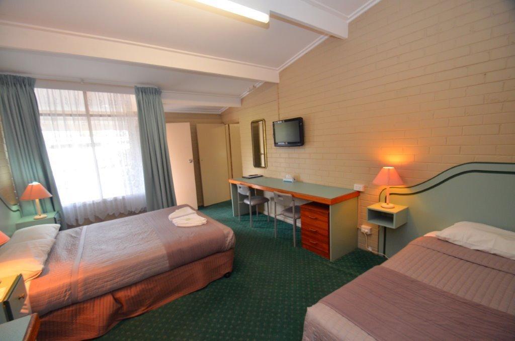 Parkview Motor Inn Parkes by null