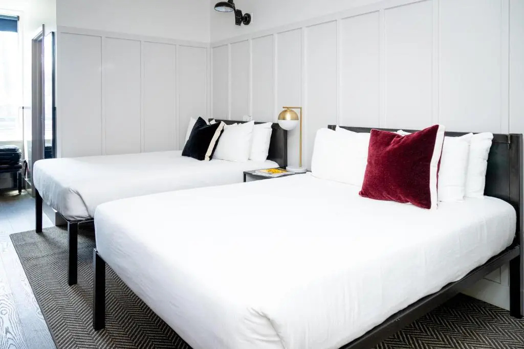 Classic Double room (full double bed)
