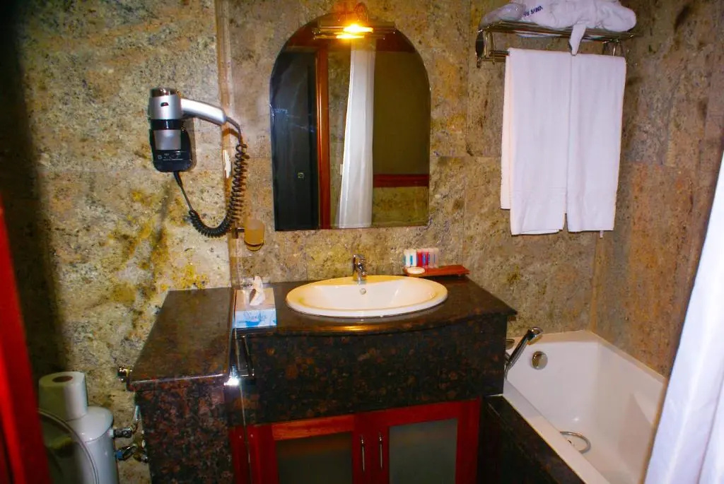 Prestige Double room with city view (full double bed)