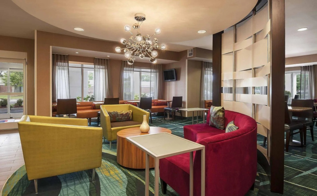 Lobby & Reception