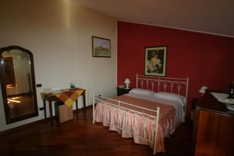 Tavernola Locanda Di Campagna - Chambres