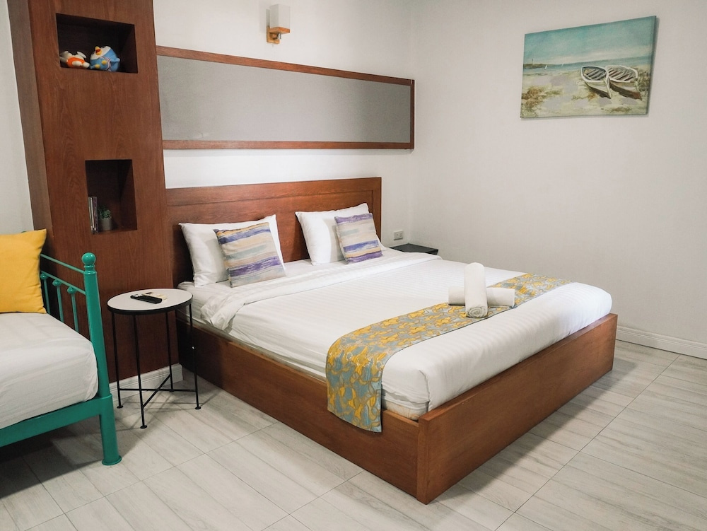 Deluxe Studio with balcony