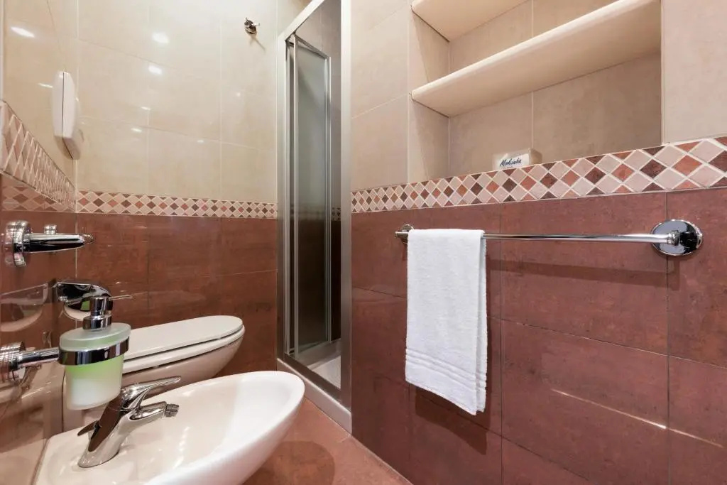 Mokinba Hotels King - Chambres