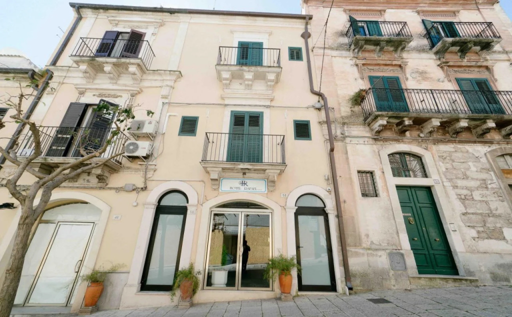 Rafael Guest House