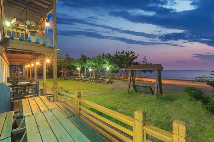 Beach & Waterfront