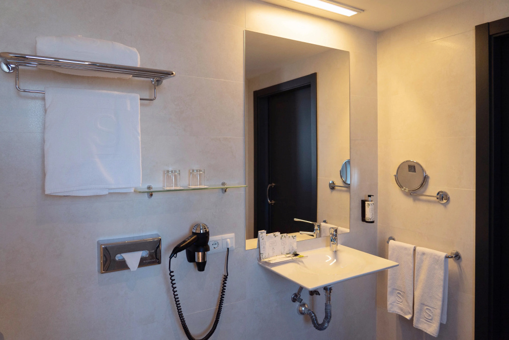 Sercotel Córdoba Medina Azahara - Chambres