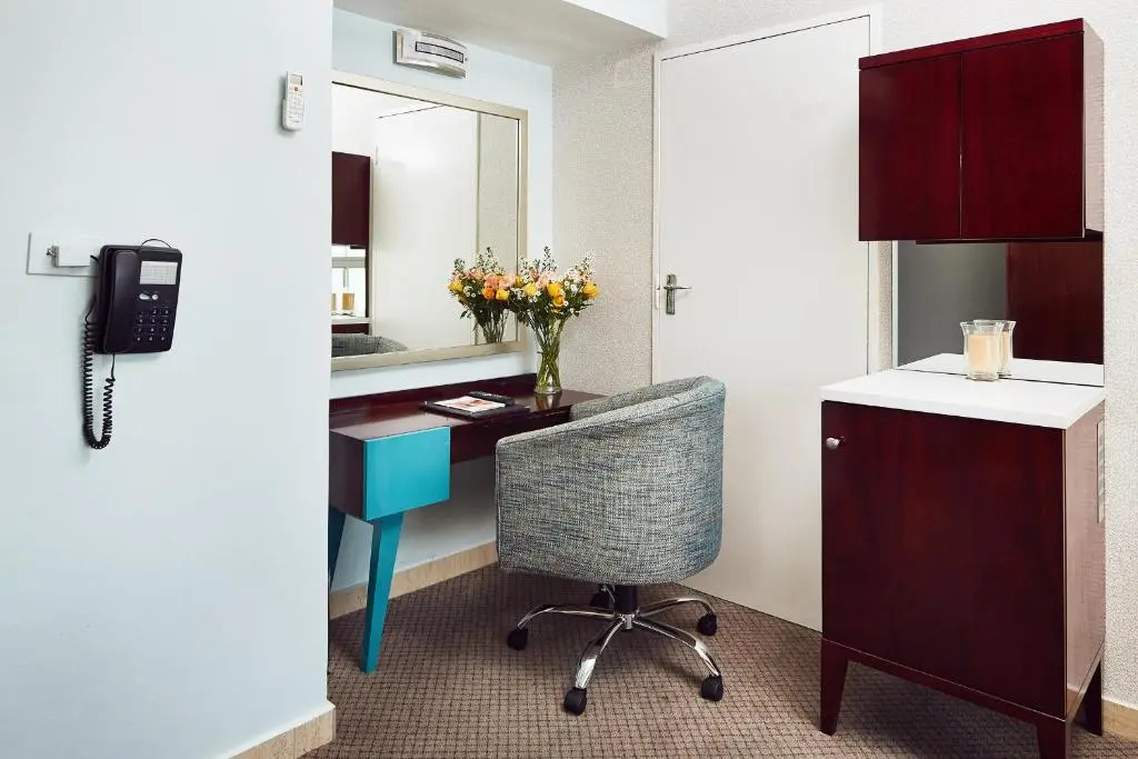 First Group The Palace All-Suite - Chambres