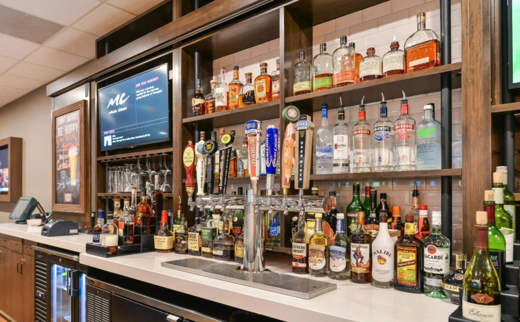 Holiday Inn Auburn-Finger Lakes Region by IHG - Général