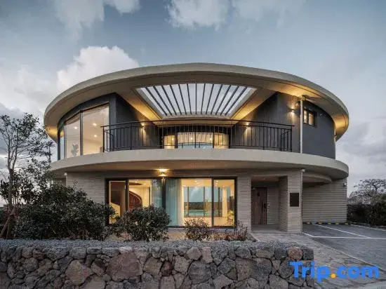 Luxury Villa in Jeju | Private Pool | Hot Tub