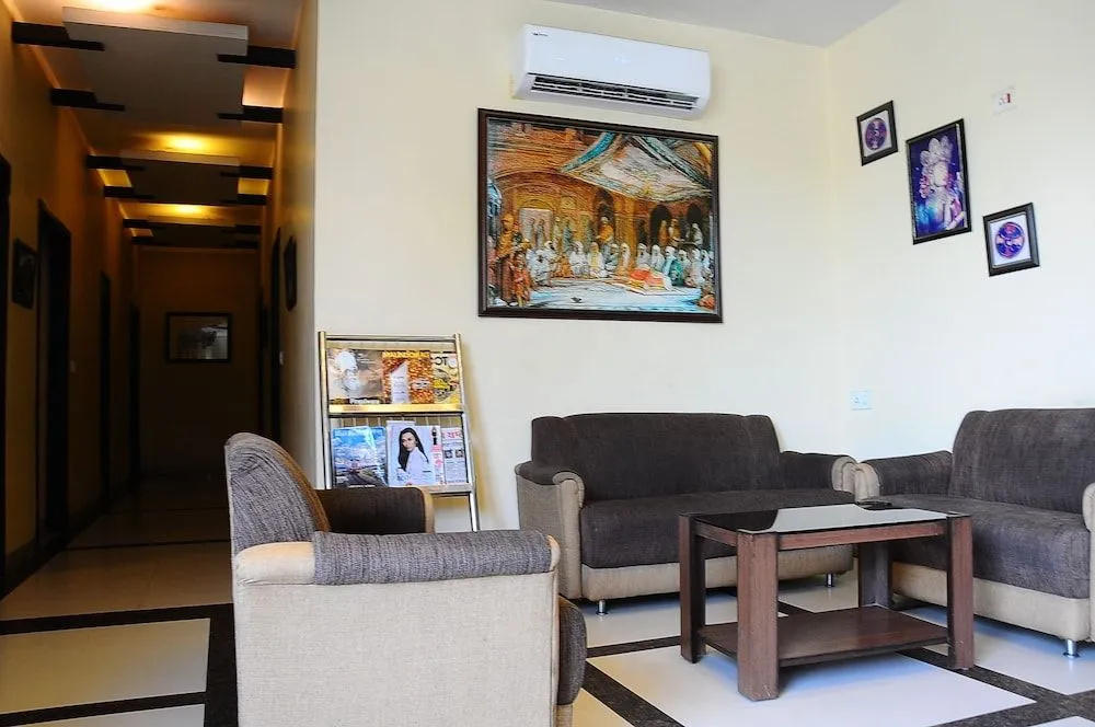 Hotel Sarovar Regency - Général