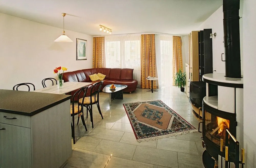 Rubin and Saphir Diamond Apartments