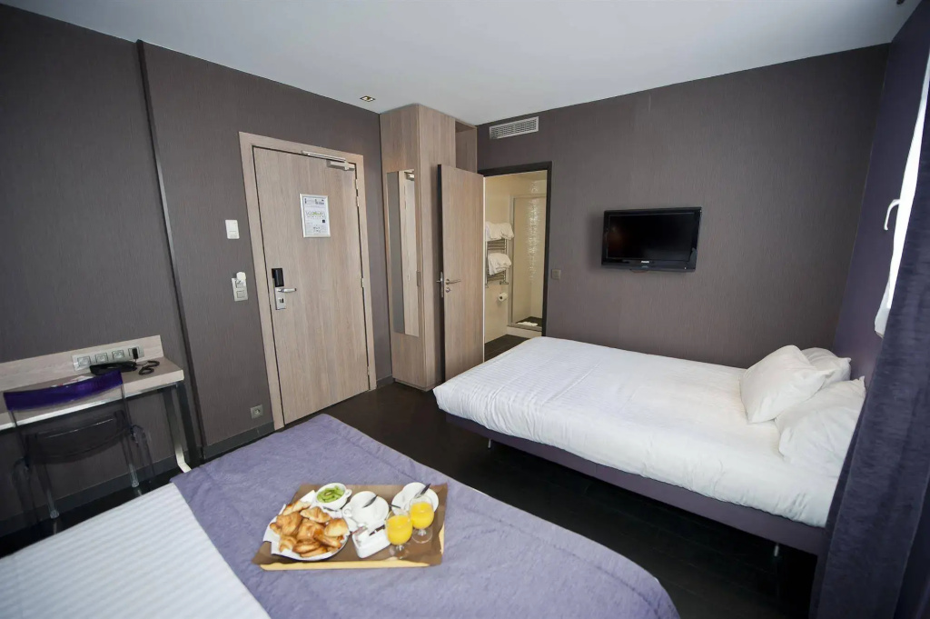 Отель Hôtel Saint-Charles в Париже