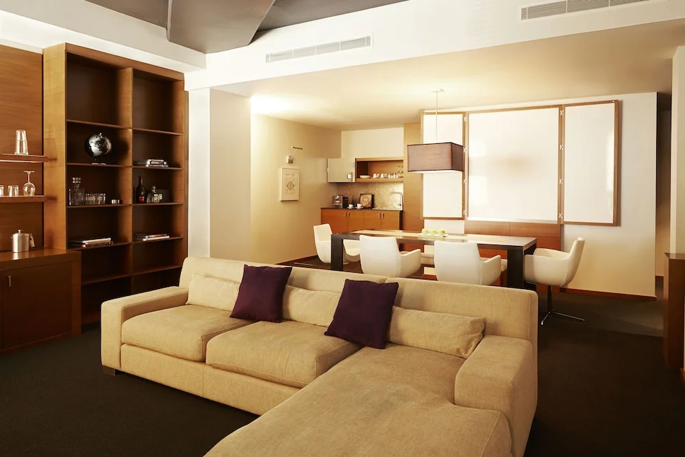 Premium Double room (full double bed)