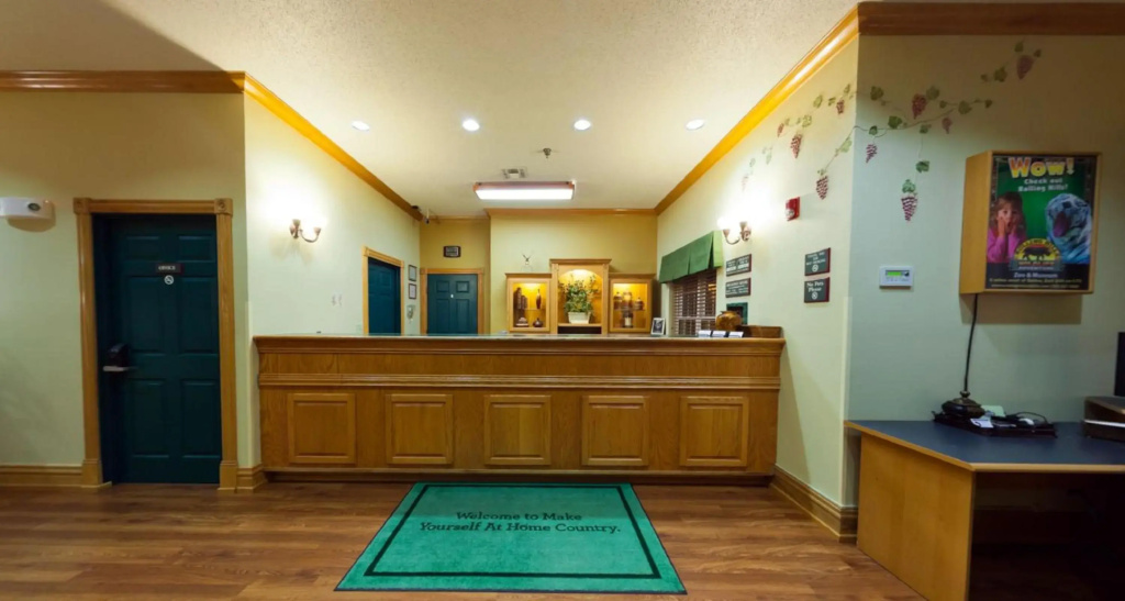 Country Inn & Suites by Radisson, Salina, KS - фото 8