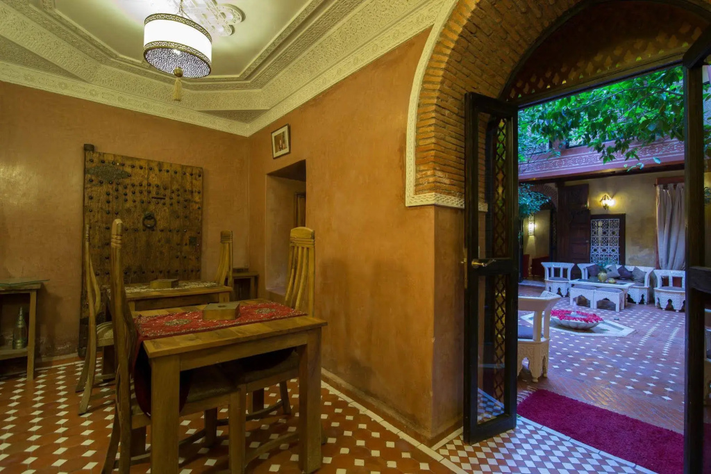 Hotel photo 12